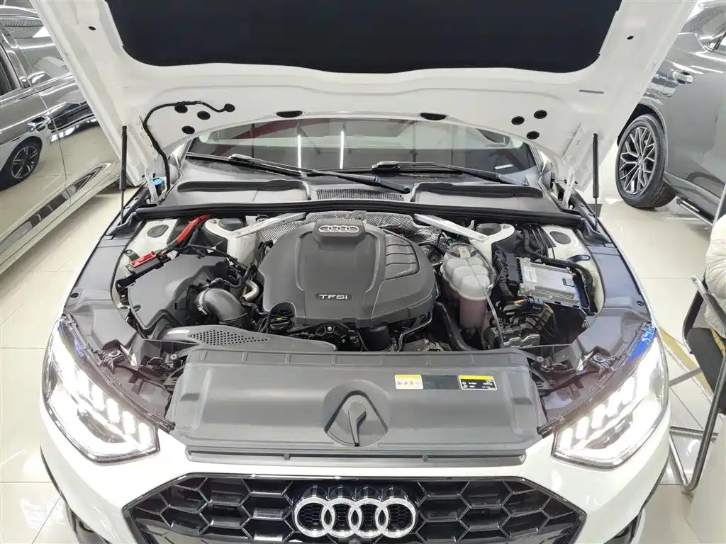 Audi A4L 2022 40 TFSI Luxury Dynamic фото 20
