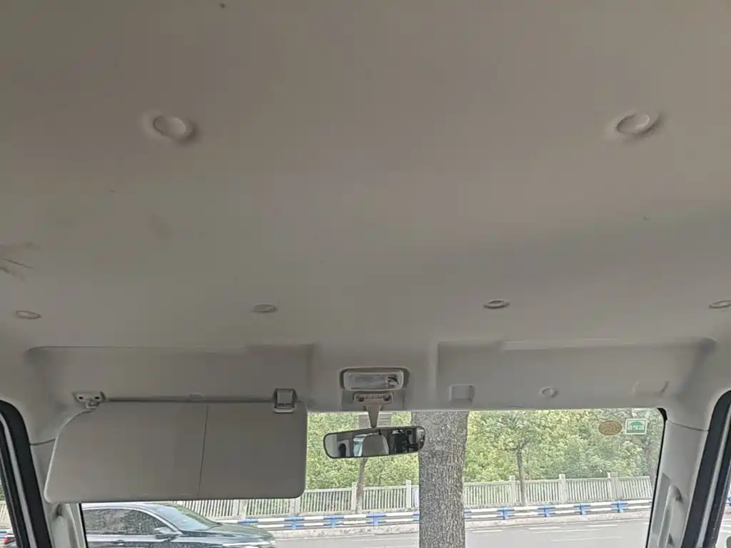 SRM Xinyuan Xinyuan E3L 2024 2024 Standard 6-Seater Bus