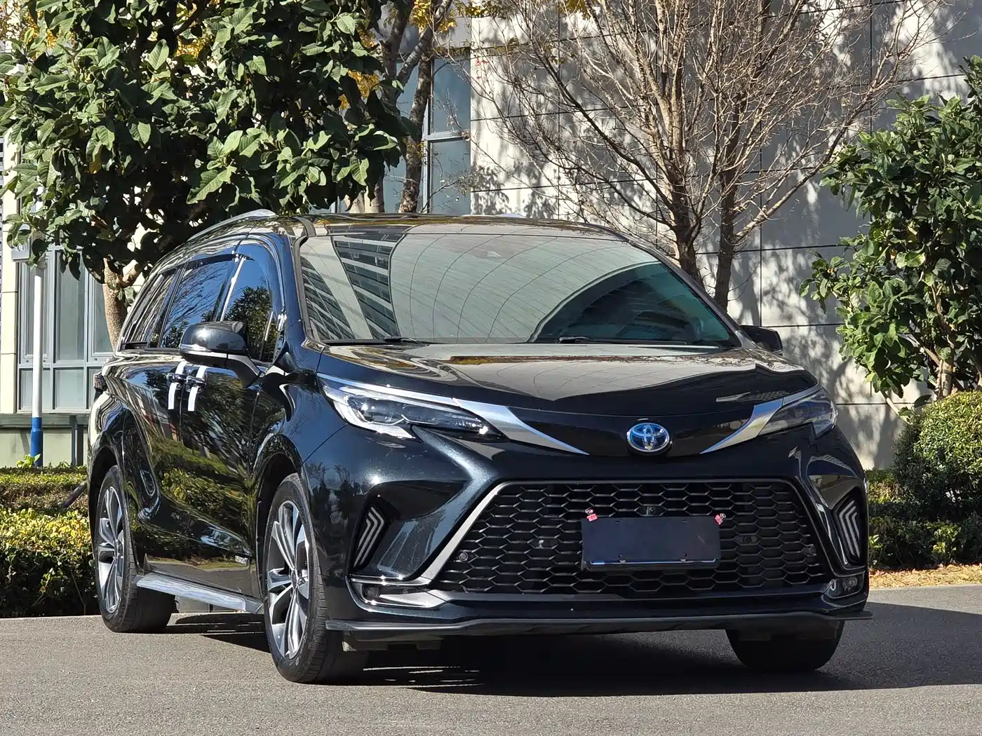 Toyota Granvia 2023 2023 2.5L Hybrid VIP Edition