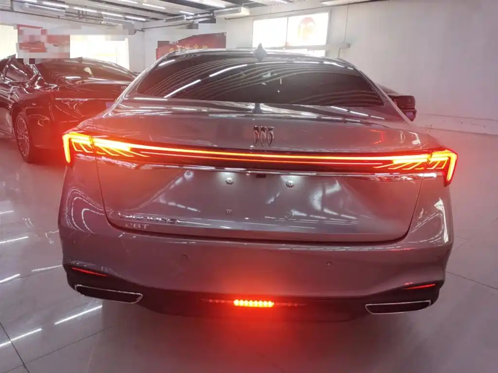 BUICK LACROSSE