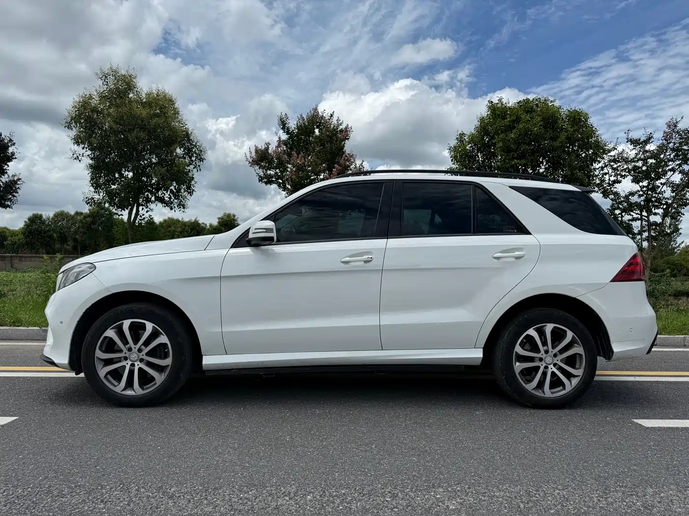Mercedes-Benz GLE 2016 2015 GLE 320 4MATIC