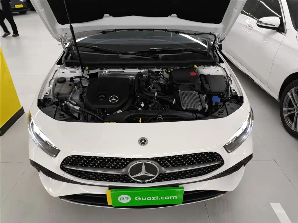 Mercedes-Benz A-Class 2023 A 200 L Fashion фото 10