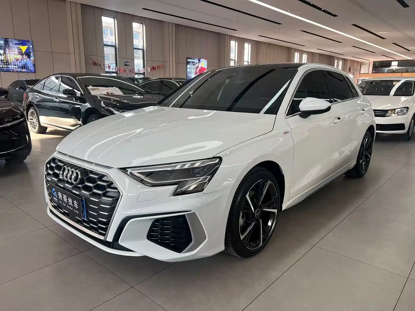Audi A3 2024 Model Sportback 35 TFSI Fashion Sport фото 3