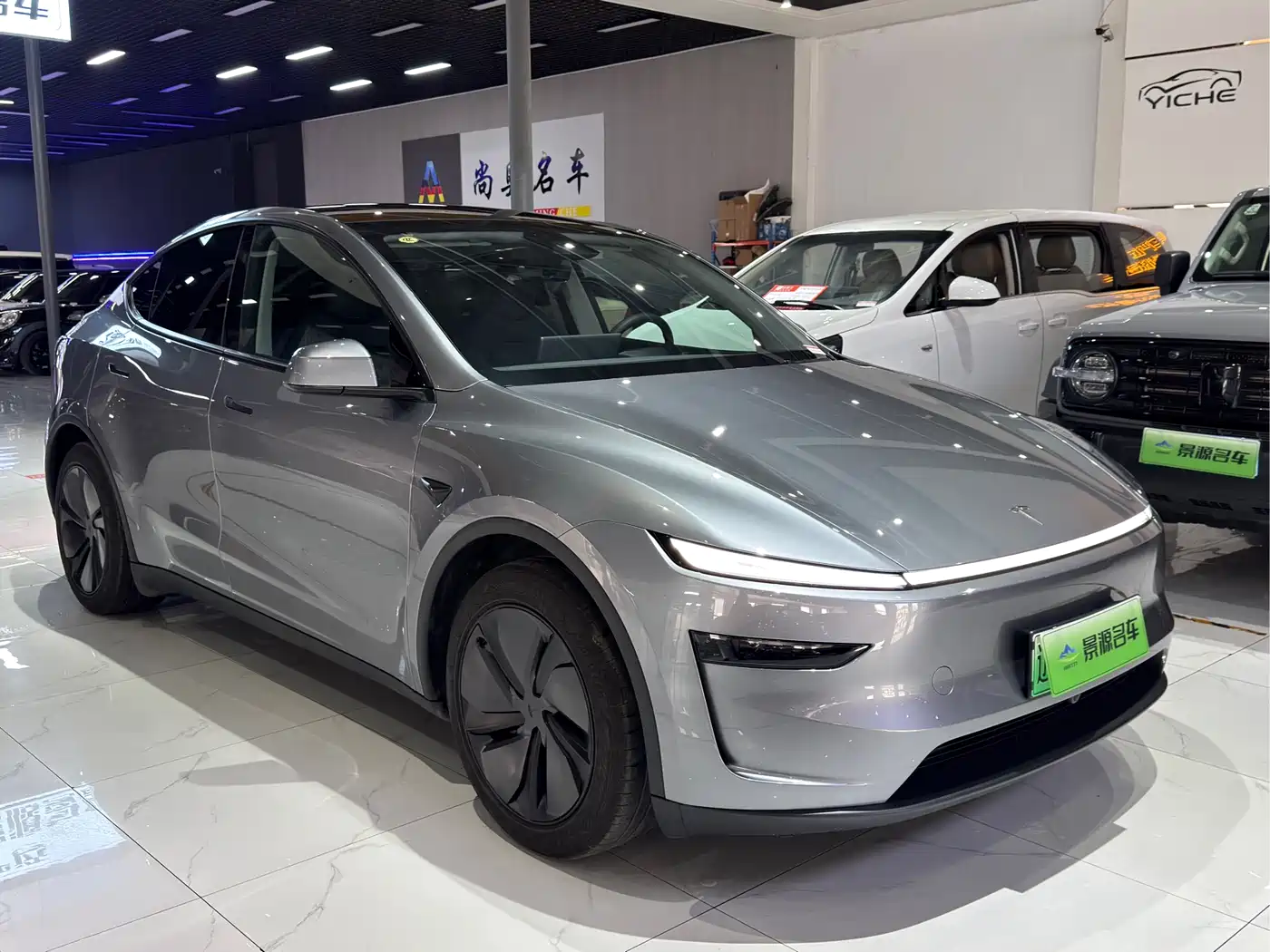 TESLA MODEL Y