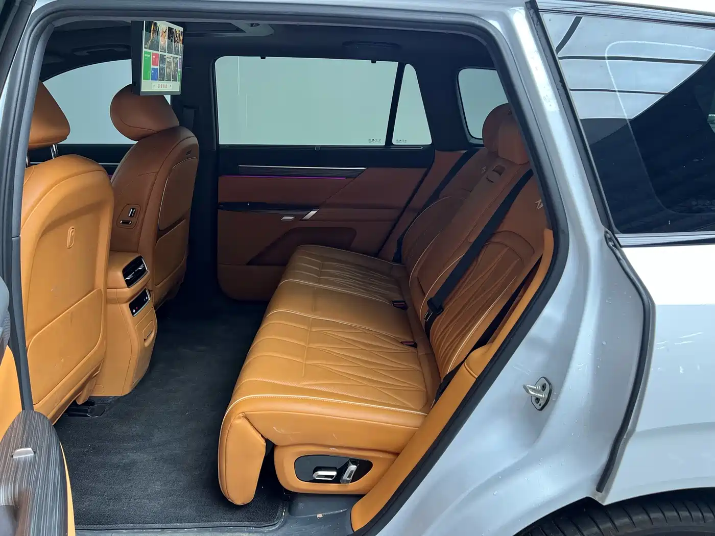 Dongfeng Yipai eπ008 2025 2025 210Ultra Range Extender 5-Seater