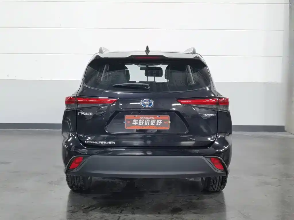 Фото 4 - Toyota Highlander