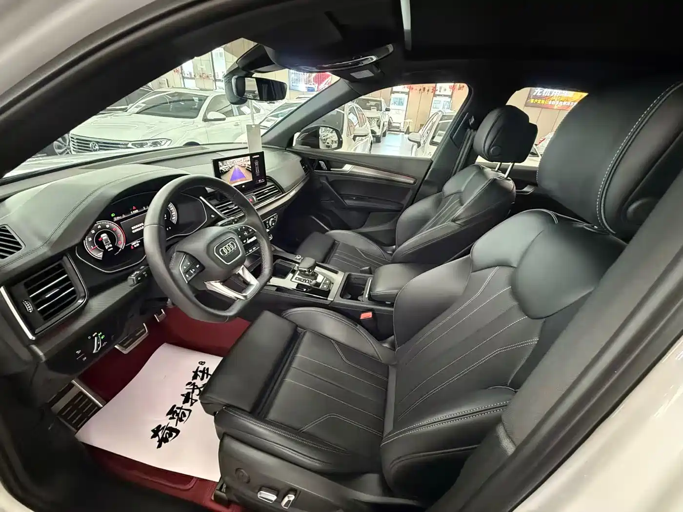 Audi Q5L 2024 Model 40 TFSI Luxury Dynamic фото 7