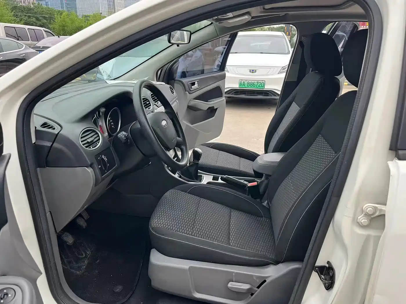 Фото 4 - Ford Focus