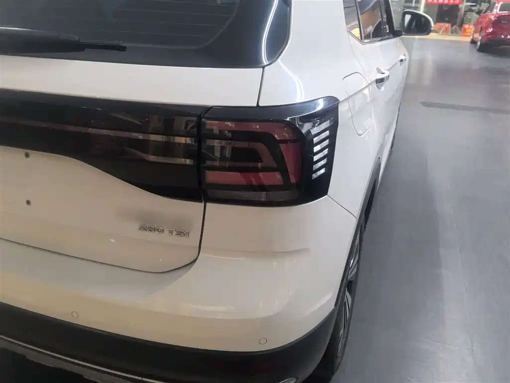 Volkswagen T-Cross 2019 280TSI DSG Luxury Edition фото 8