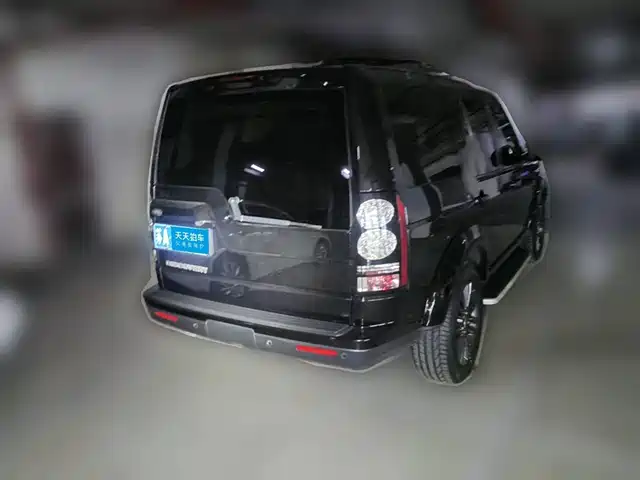 Land Rover Discovery 2016 3.0 SC Gloss Black Collector's Edition HSE — фото 2
