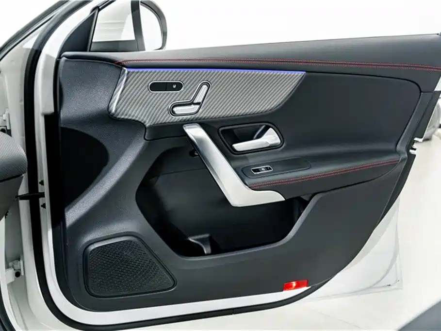 Mercedes-Benz A-Class 2025 A 200 L Fashion Edition фото 15