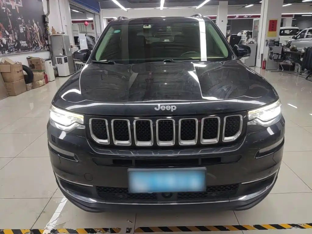 Jeep Grand Commander 2019 2018 2.0T AWD Ultimate Edition (China V)