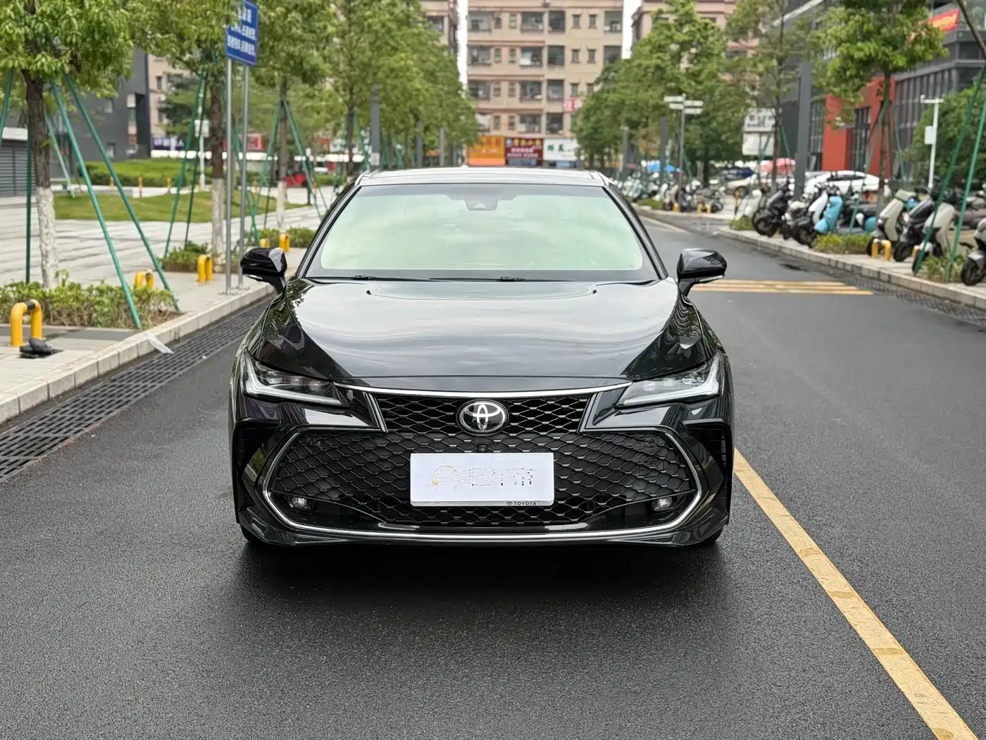 Toyota Avalon 2022 2.5L Touring Premium Edition фото 2