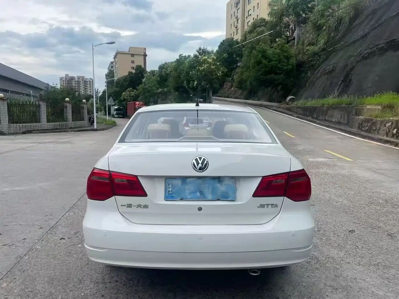 Volkswagen Jetta 2015 Value Edition 1.6L Manual Fashion фото 4