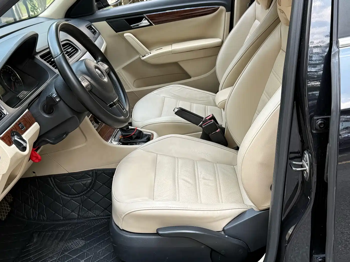 Фото 7 - Volkswagen Lavida