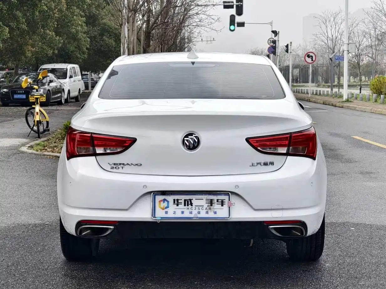 Buick Verano 2018 Sedan 20T Dual Clutch Leading фото 6