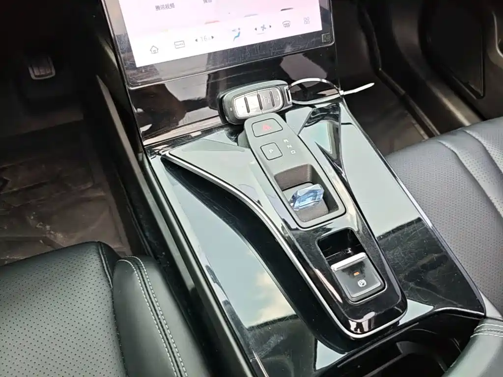 Dongfeng Aeolus Haohan 2023 2023 DH-i 1.5T Luxury Edition