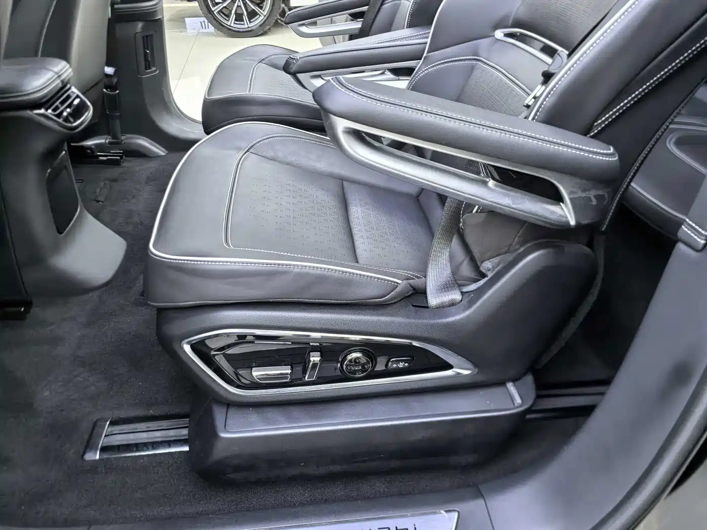 HiPhi X 2024 2021 Performance Edition 6-Seater