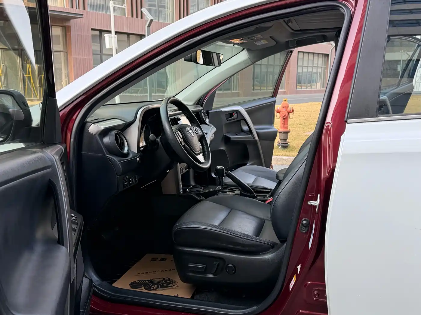Toyota RAV4 Rongfang 2016 2.5L Automatic 4WD Elite фото 4