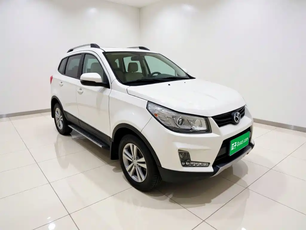 BAIC Huansu S3 2017 2017 1.5L Manual Luxury