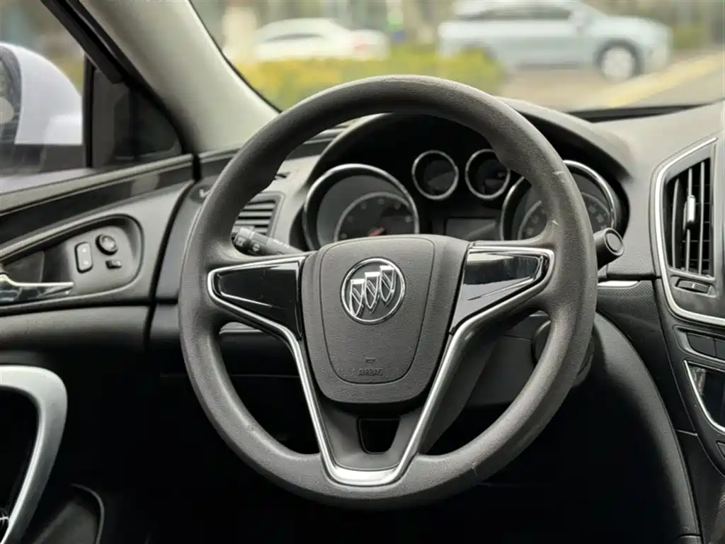 Buick Regal 2015 1.6T Leading Tech Edition фото 5