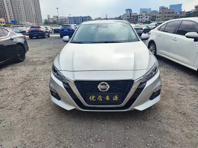 NISSAN TEANA