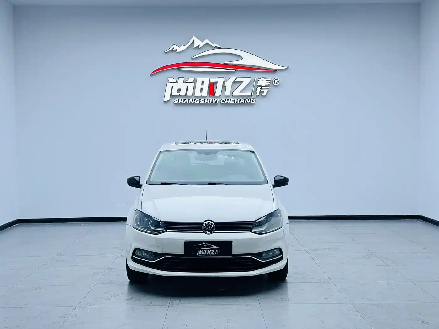 Volkswagen Polo 2014 1.6L Automatic 30th Anniversary Edition фото 2