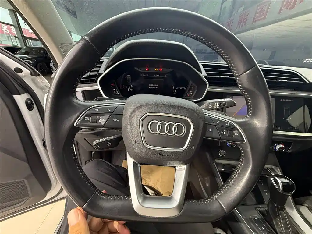Audi Q3 2021 35 TFSI Fashion Sport фото 11