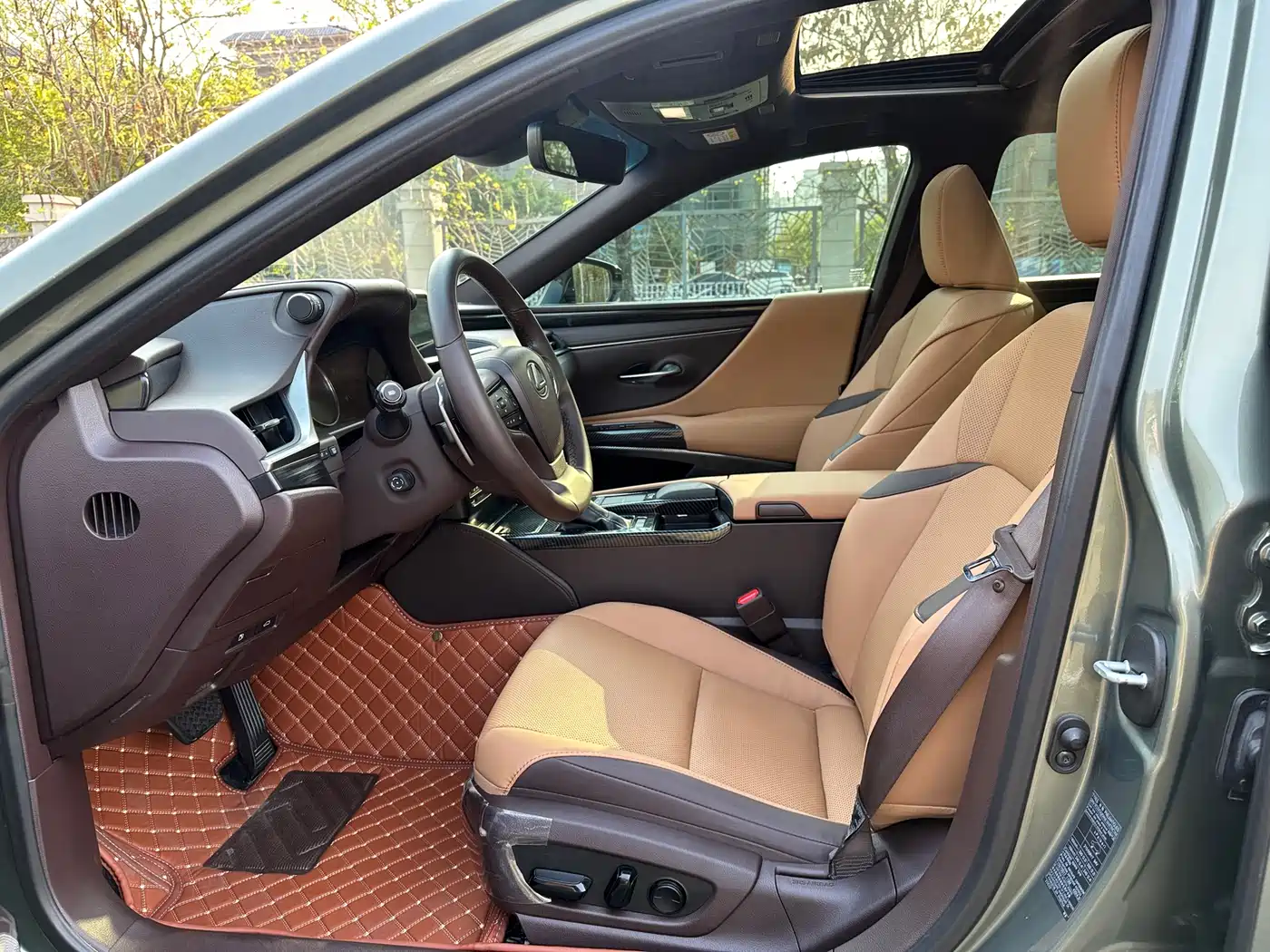 Lexus ES 2021 200 Excellence Edition фото 7