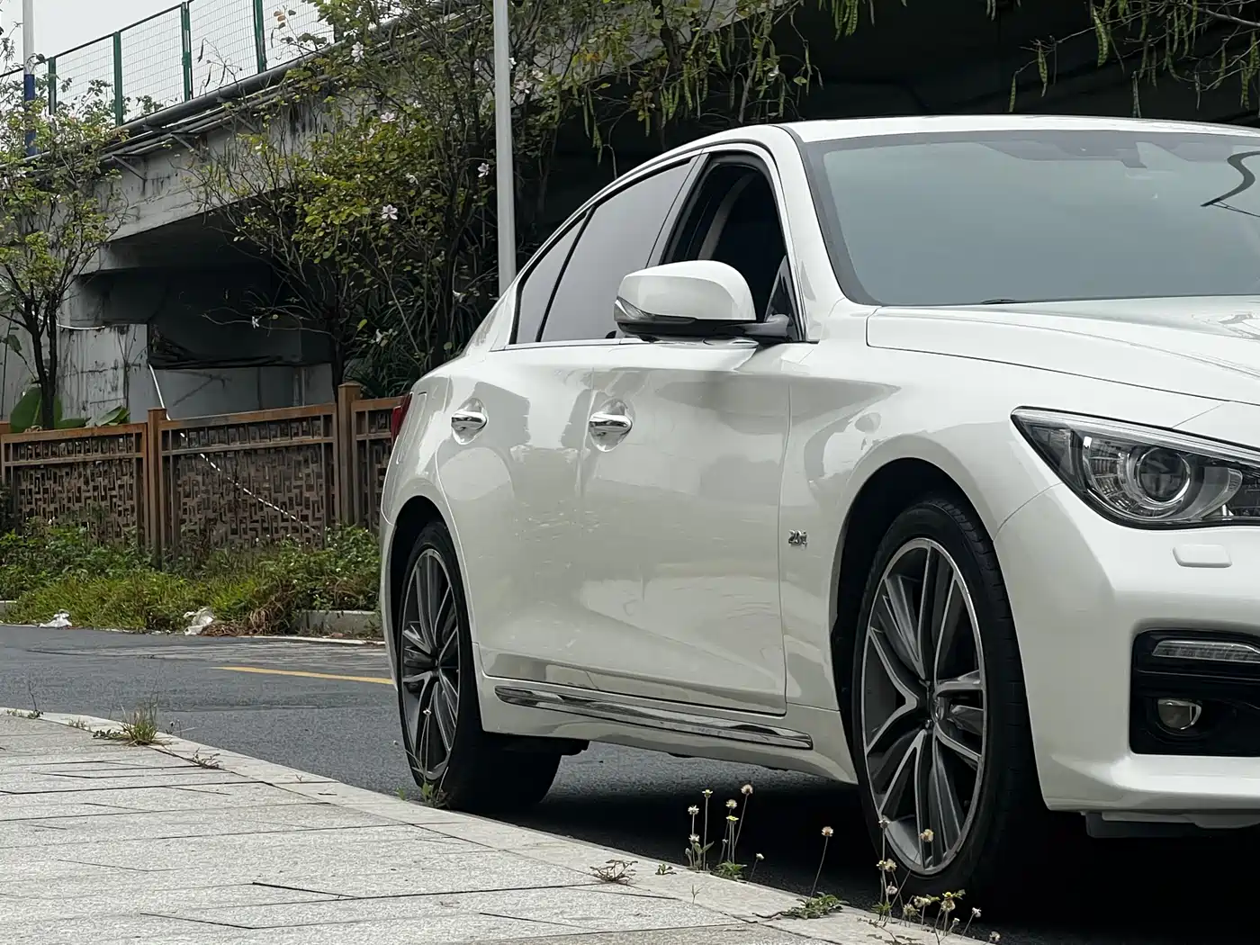 Фото 7 - Infiniti Q50L