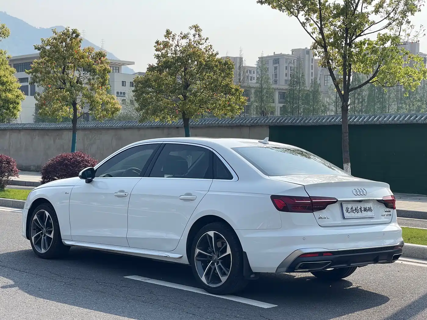Audi A4L 2020 40 TFSI Fashion Dynamic Edition фото 14