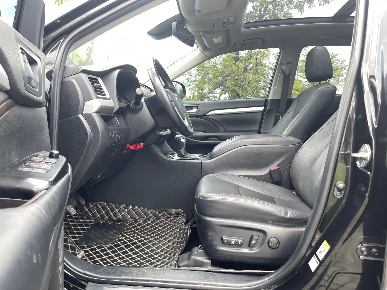 Фото 7 - Toyota Highlander