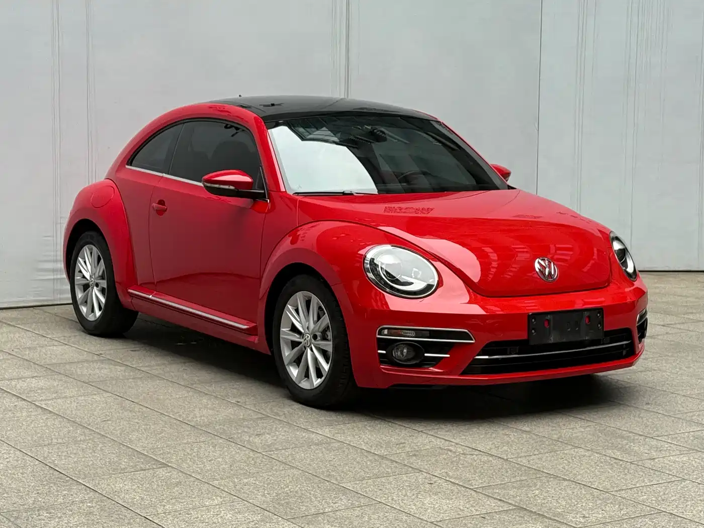 Volkswagen Beetle 2017 180TSI Style фото 3