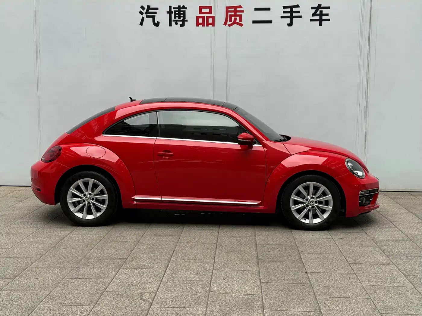 Volkswagen Beetle 2017 180TSI Style фото 4