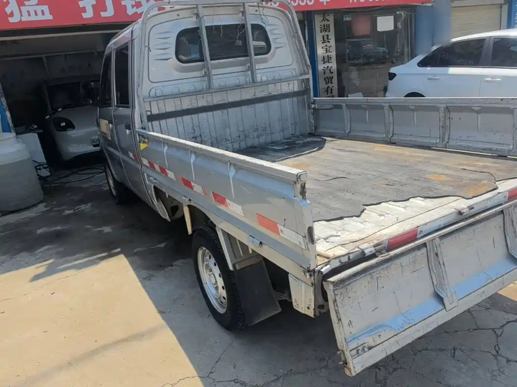 Wuling Motors Wuling Rongguang Mini Truck 2019 2020 1.5L Basic Model China VI Double Row L3C