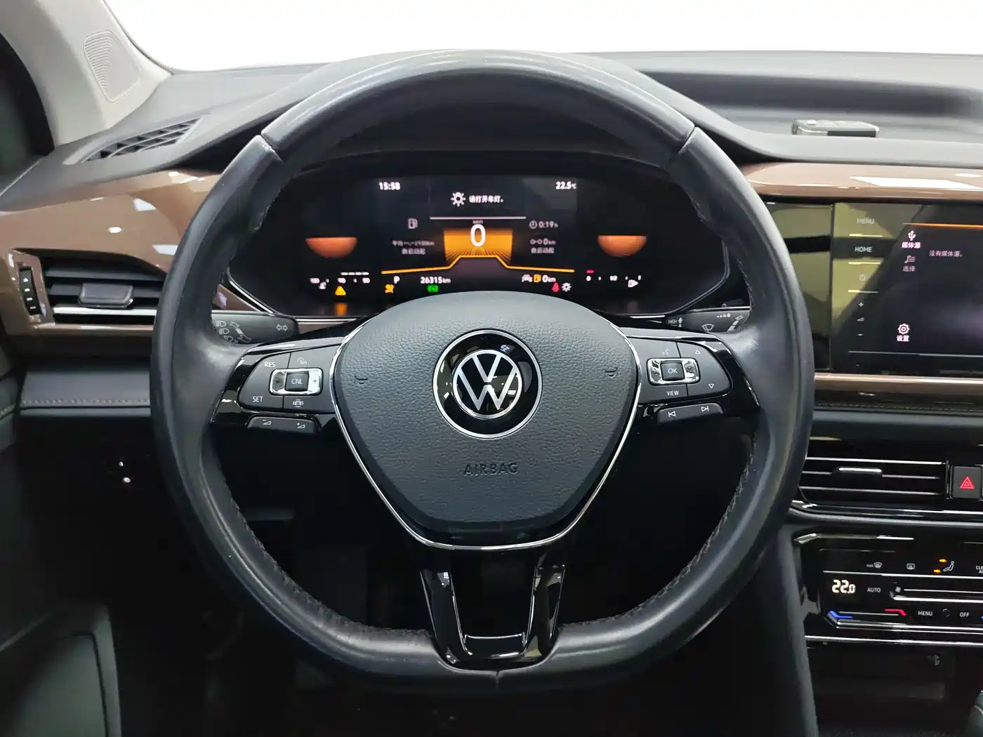 Volkswagen Tharu 2022 280TSI 2WD Comfort фото 12