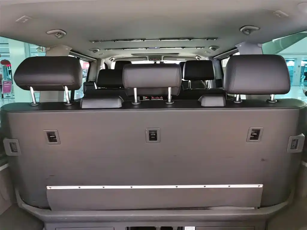 Volkswagen Multivan 2017 2.0TSI AWD Premium Edition 7-Seater фото 13