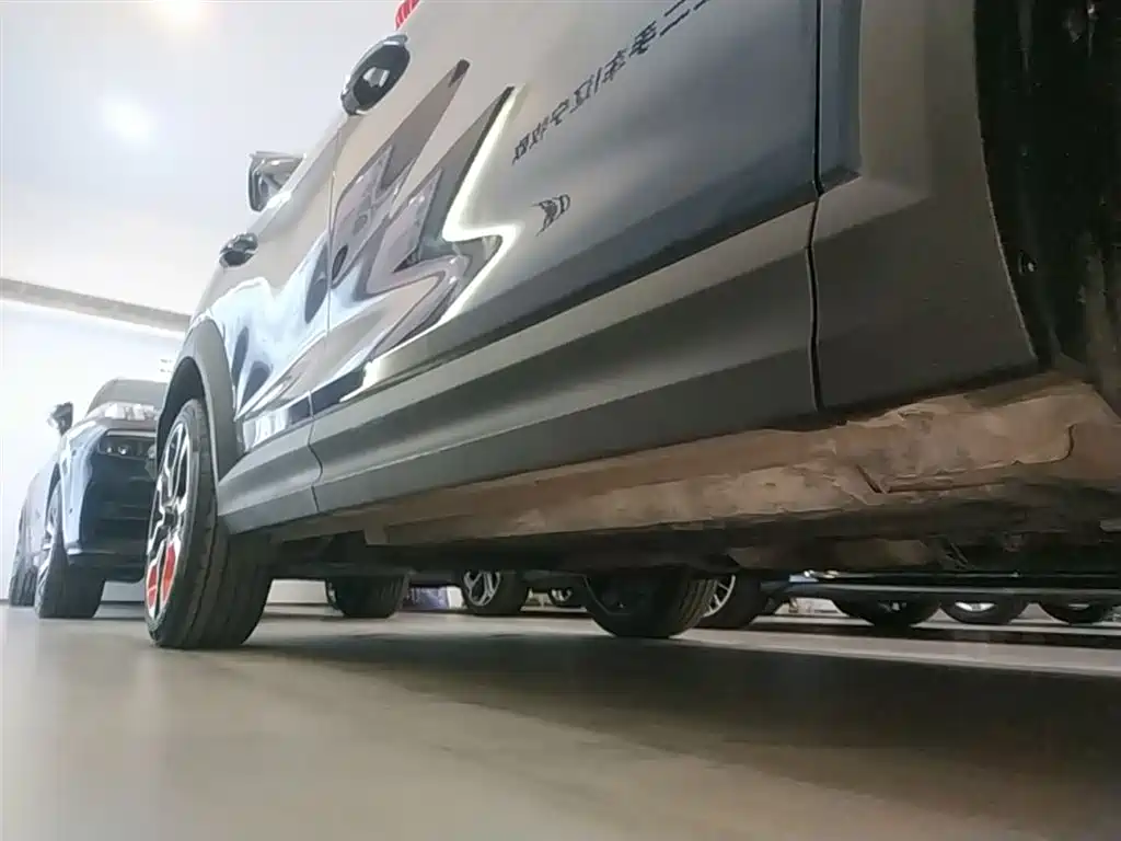 Lynk & Co 06 2020 1.5T Halo фото 21