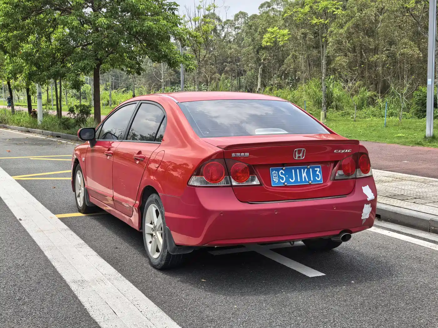 CIIMO CIIMO 2014 2012 1.8L Automatic