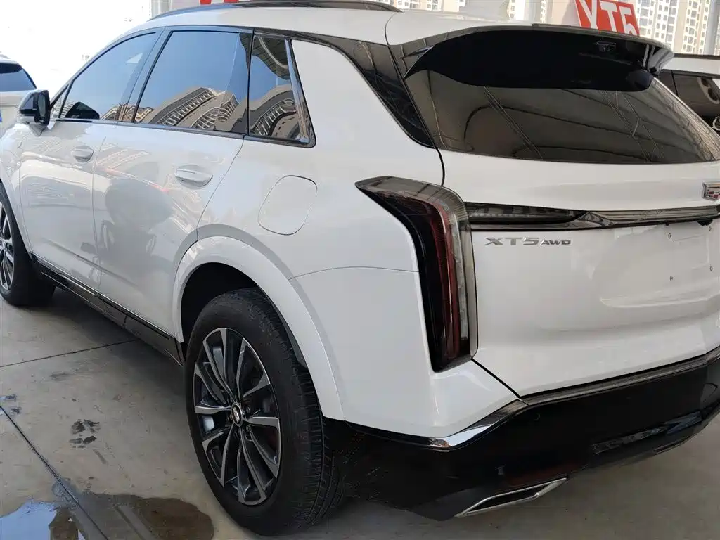 Cadillac XT5 2025 2.0T Premium Model фото 5