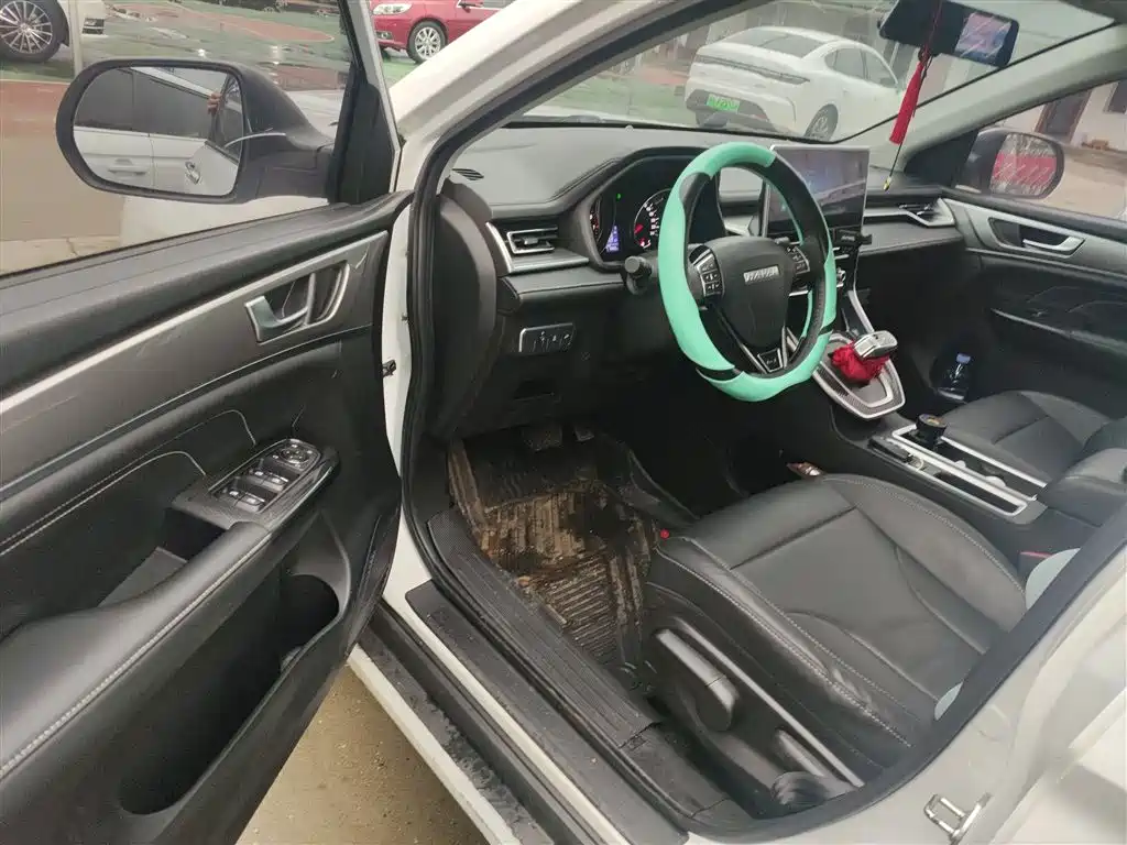 Haval M6 2021 PLUS 1.5T DCT Luxury Smart Connect фото 15