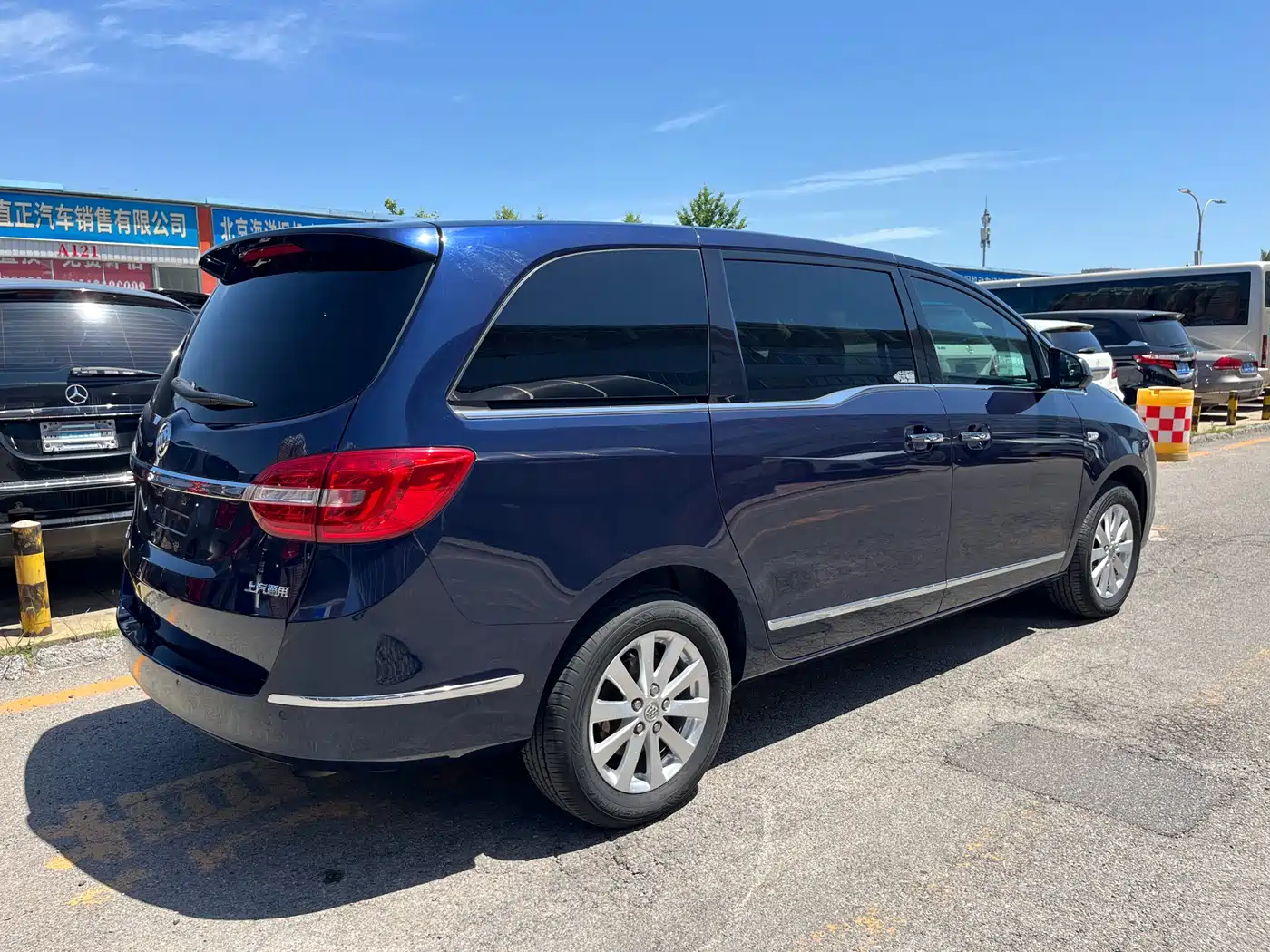 Buick GL8 2017 25S Premium Model China V фото 4