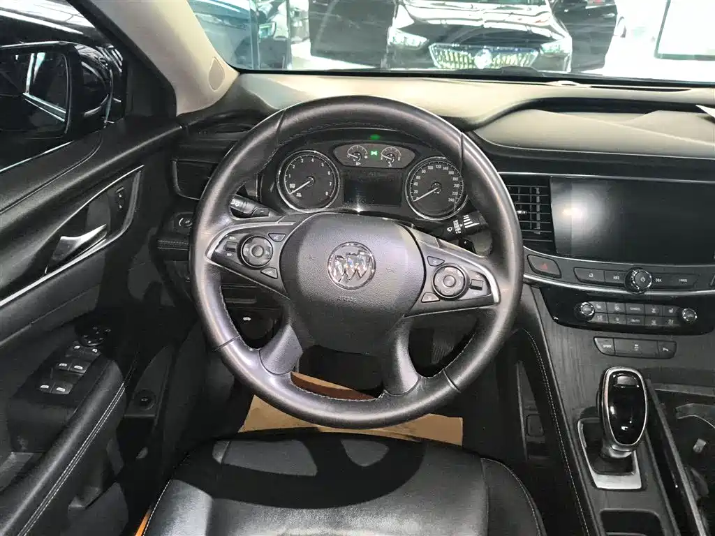 Buick LaCrosse 2018 Model 20T Elite Edition фото 7