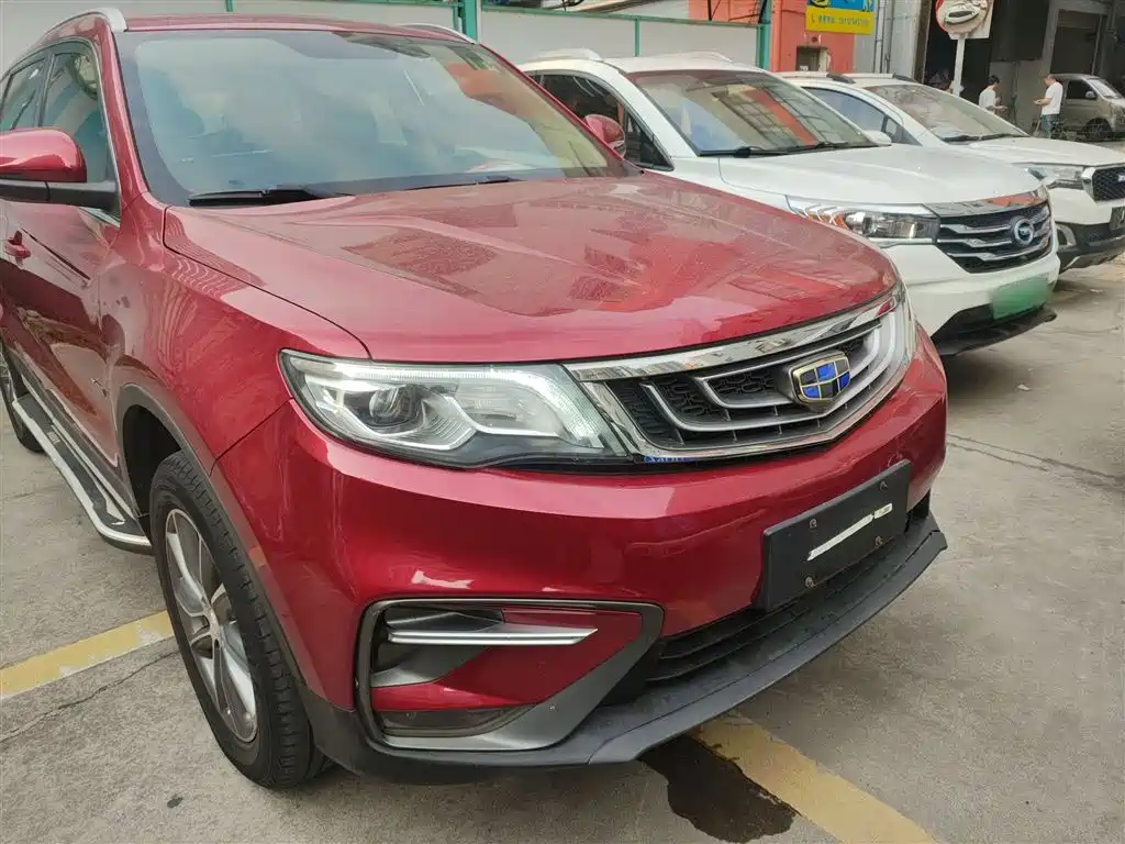 Фото 4 - Geely Atlas