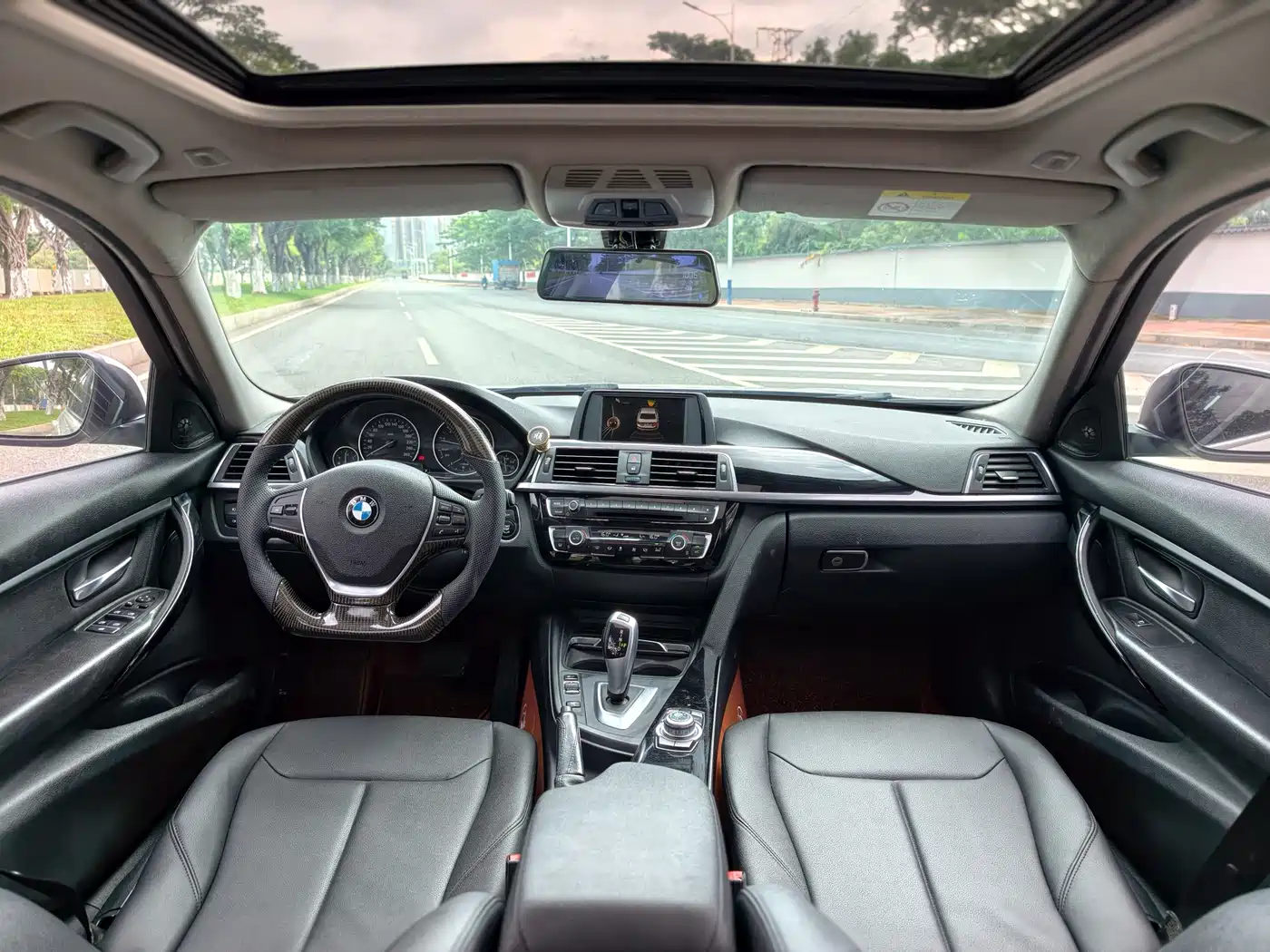 BMW 3 Series 2017 320Li Fashion фото 17