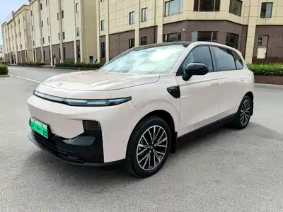 Leapmotor B10