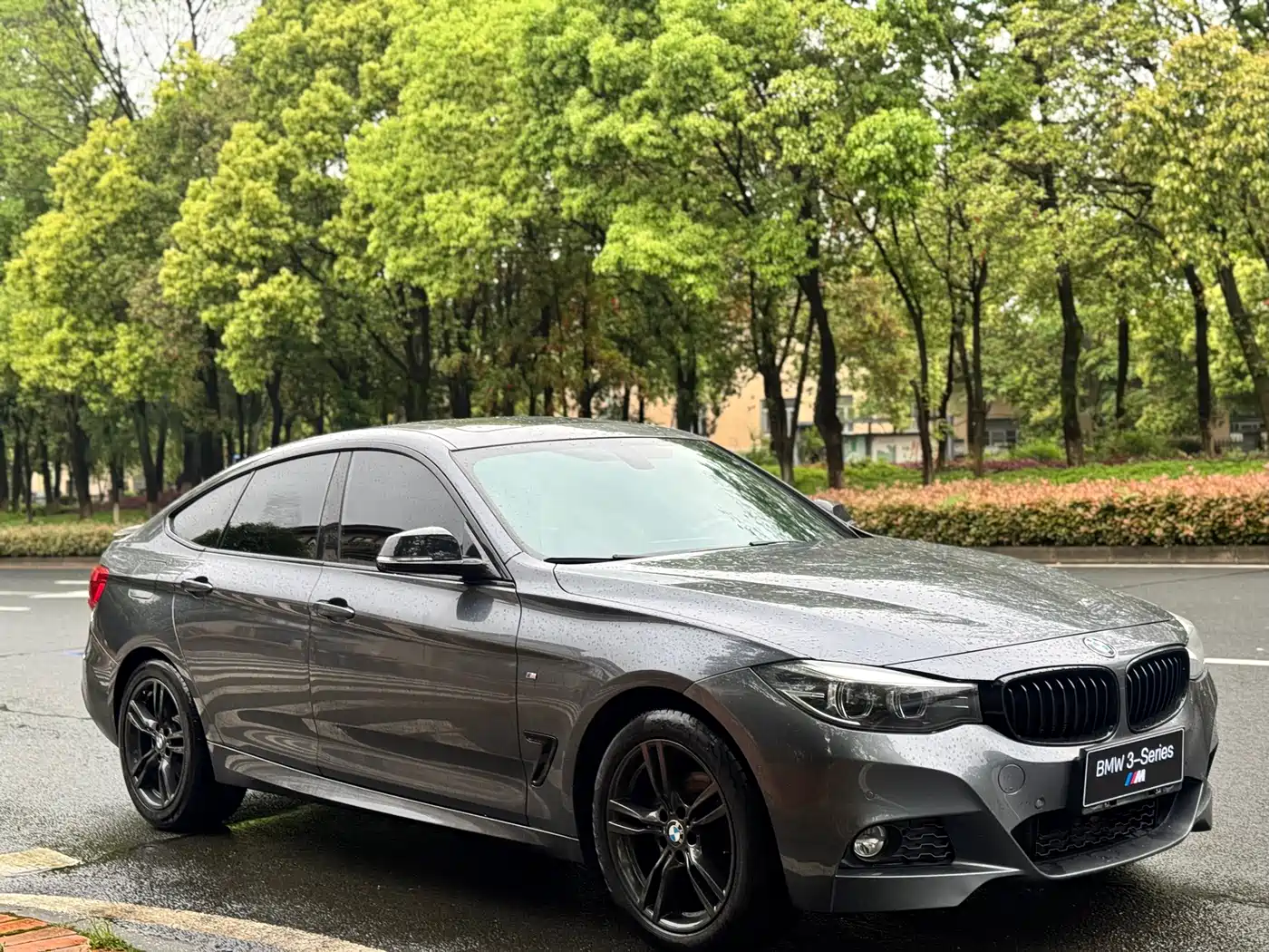 BMW 3 Series GT 2019 320i M Sport Model фото 3