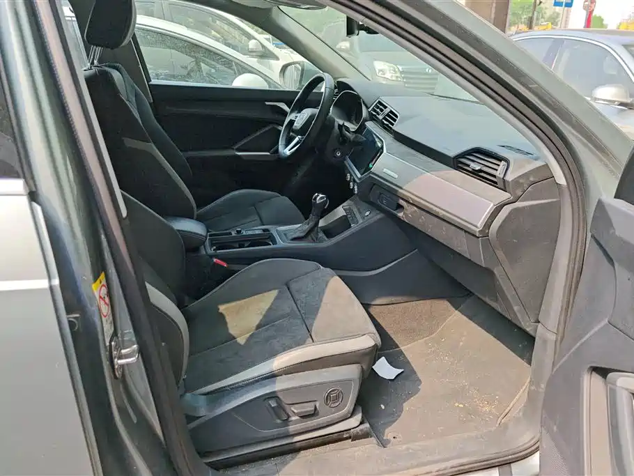 Audi Q3 2022 35 TFSI Progressive Dynamic фото 8