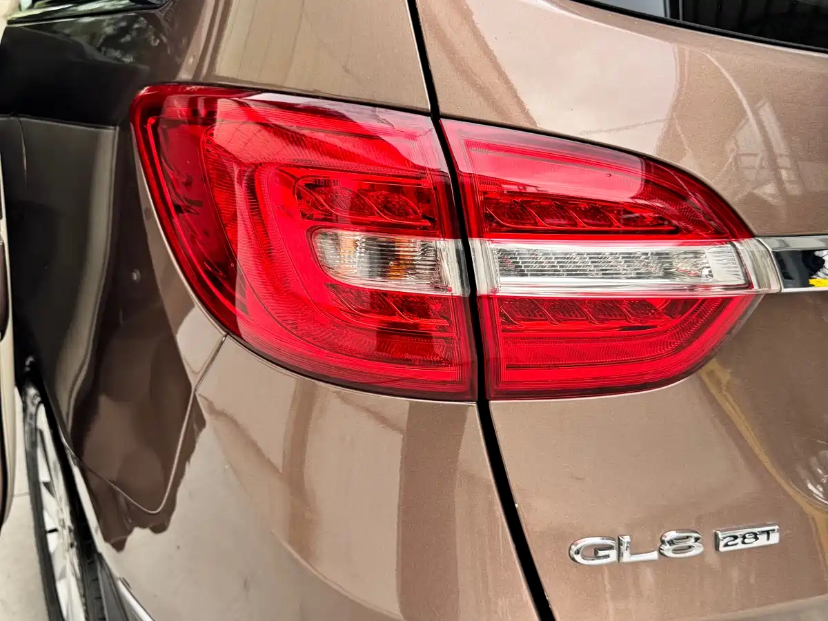 Buick GL8 2018 28T Luxury Model China VI фото 16