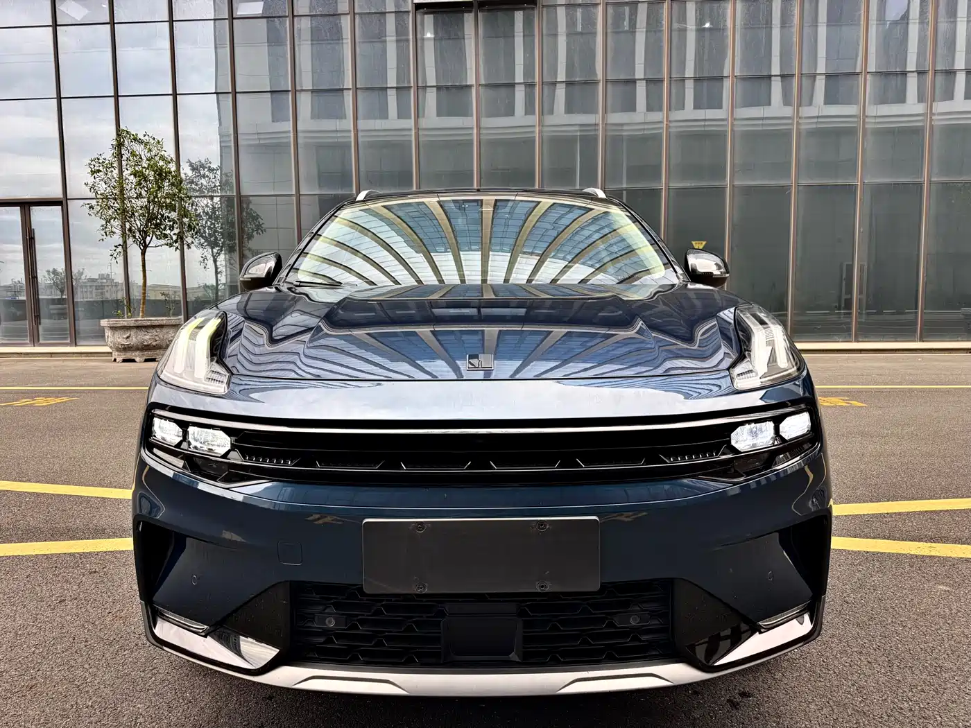 Lynk & Co 06 2020 1.5T Halo фото 2